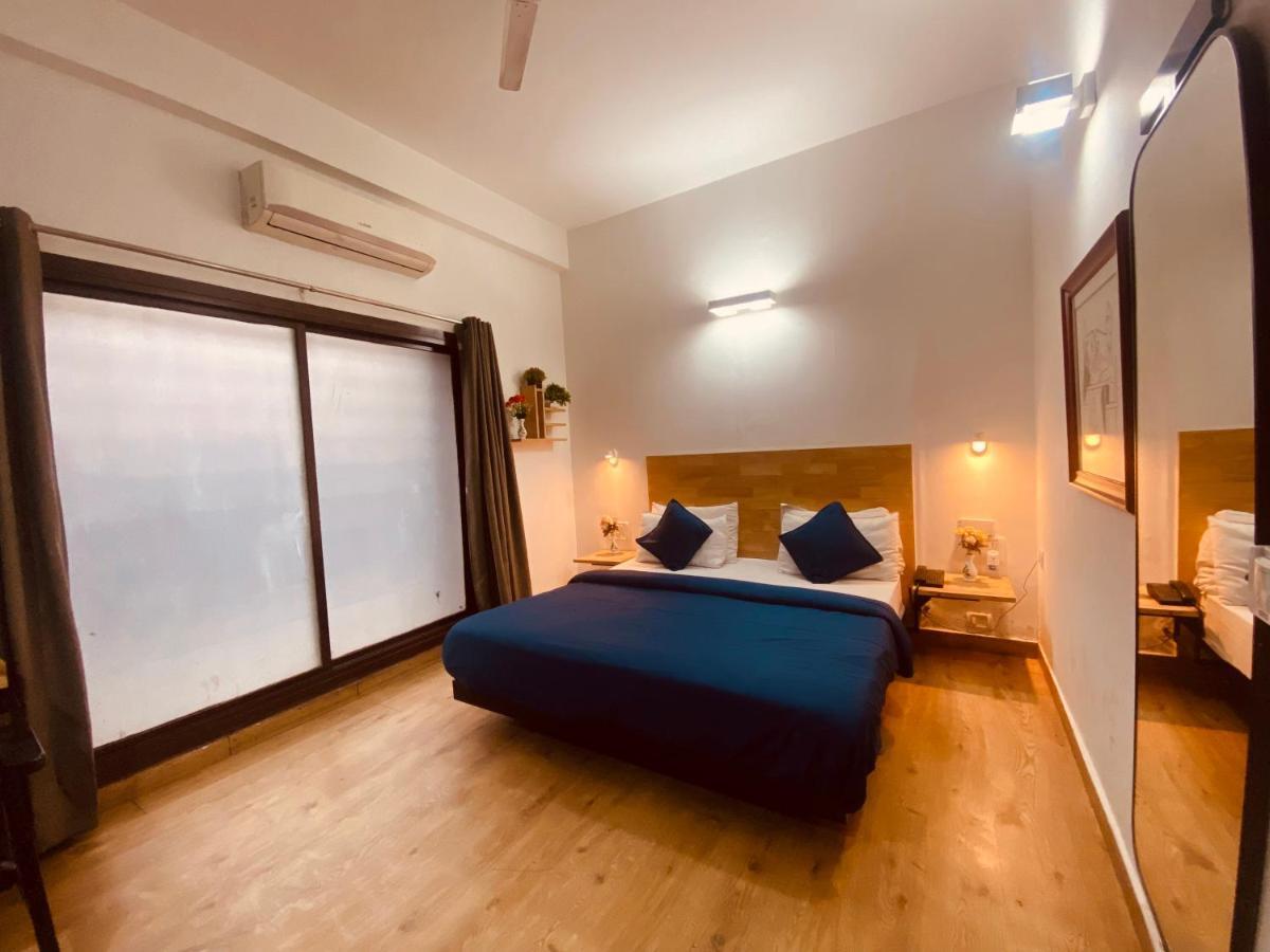 Divine Inn Couple Friendly Hotel Near Sector 51 Metro Station Нойда Экстерьер фото
